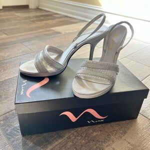 Nina Glittering Silver Heels
